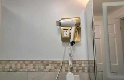 2 Bedrooms free parking South of Boston Quincy - Park view - Foto 7