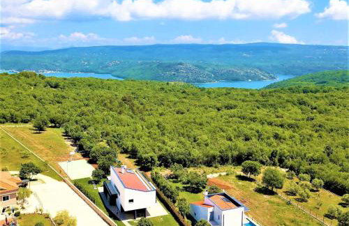 Luxury Villa Hedone with heated pool, welness and playground - Photo 7