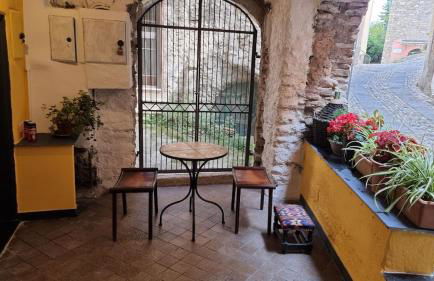 Beautifully restored romantic apartment in the centre of historic Dolcedo - Foto 12