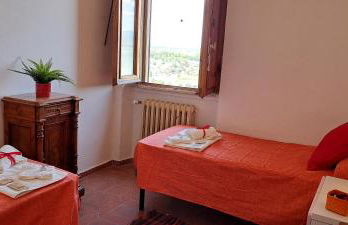 L'incanto del Trasimeno con giardino vista lago nel cuore di Castiglione - Foto 28