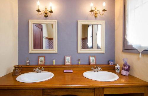 Du Levant au Couchant - 2 gîtes mitoyens à Caylus - Piscine - Jardin - 5 chambres - 12 personnes - 5 minutes du village médiéval - Foto 40