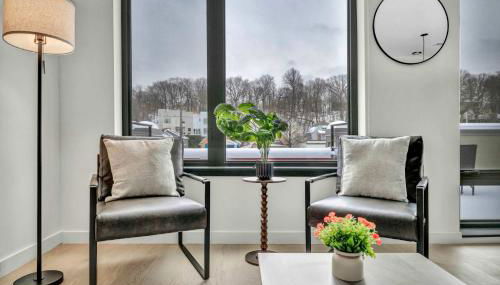 Cleveland Clinic w KingBed Balcony Gym Parking WD - Foto 3