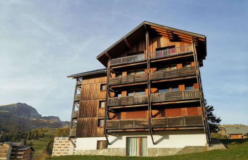 Appartement cosy dans chalet vue Montagne - Photo 2