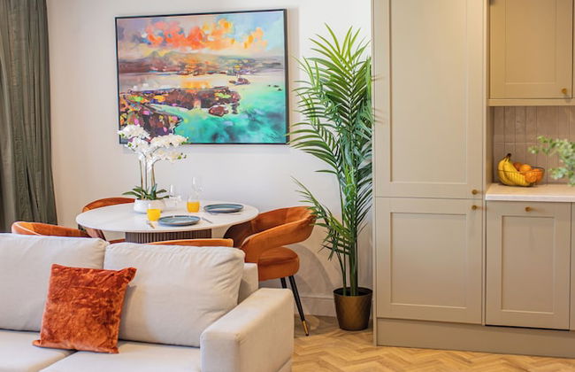 Charles Hope Salisbury Centre - Photo 33