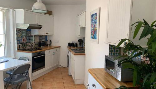 Location Spacious Character Flat in Central Rye - Foto 5