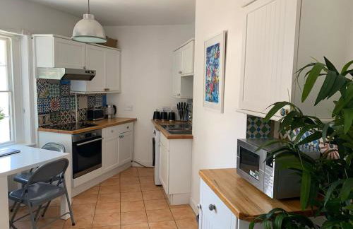 Location Spacious Character Flat in Central Rye - Foto 5