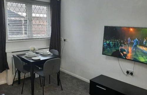 Entire Rental, Easy Reach to Etihad Stadium - Foto 2