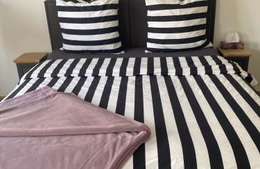 New komplett möblierte Wohnung-Zentral - Photo 3