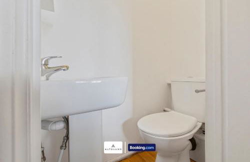 The Ritz 2 Bedroom Serviced Apartment By AltoLuxoExperience Short Lets & Serviced Accommodation With Free Wifi - Foto 2