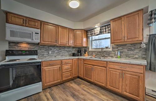 Cozy Houghton Lake Heights Cottage with Private Yard - Photo 9