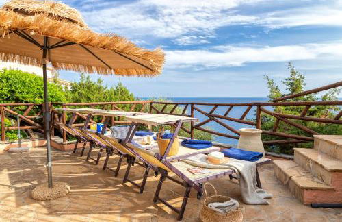 Villa Patty with infinity pool in front of the sea, parking and wifi - Foto 12