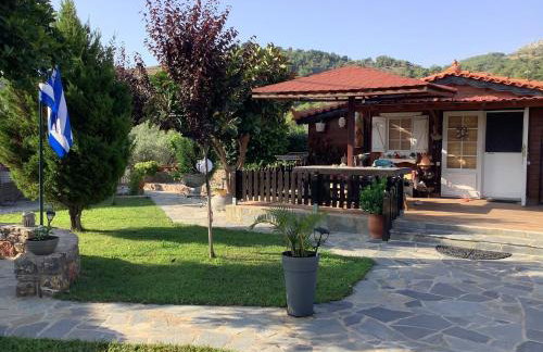 A wooden house in Kardamyla - Foto 9