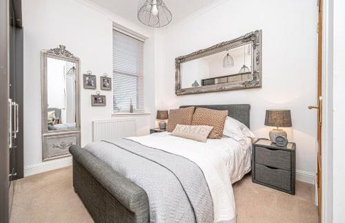 Caledonia House- Luxurious Sea View House Near Edinburgh by Urban Haggis Stays - Foto 7