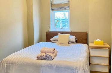 The Naburn - 3 Bed House with Free Parking & Close to City Centre - Foto 10