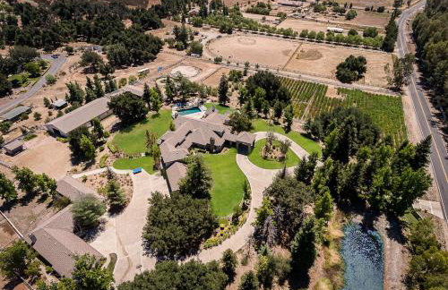 The Oaktree Estate by Fieldtrip 7 Acre Private Resort with Lake Pool Vineyard - Foto 16