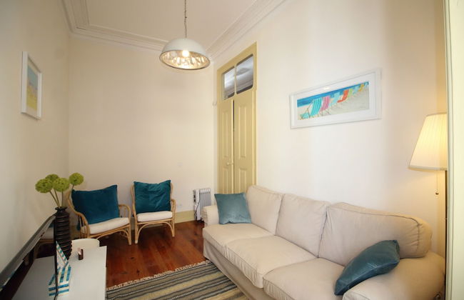 Old Town House in Figueira da Foz Near Beach - Photo 18