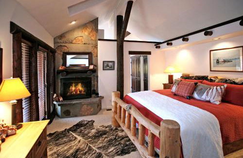 MOUNTAIN FAVORITE - ASPEN RIDGE, HOT TUB, FULL VIEW OF SKI SLOPES, WOOD BURNING FIREPLACES - Foto 7