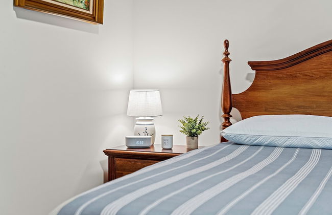 Happy Trails Chalet by Avantstay Sauna Deck Private Community Beach Access - Photo 36