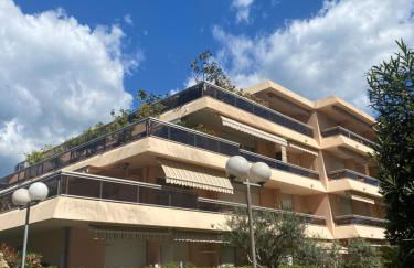 Dolce-Vita appart 3 étoiles, climatisé , 50M de la mer et aux portes de Menton ,parking gratuit - Foto 8