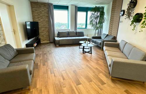 Design Penthouse - 4SZ - 2Bäder - Whirlpool - 2 Parkplätze - Dachterrasse - Foto 18