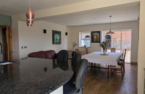 Beautiful Victorian Farmhouse - Foto 36