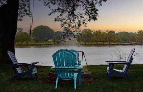 Waterfront Home with Arcade, MassageChair, Firepit, Infinity Game Table - Foto 5