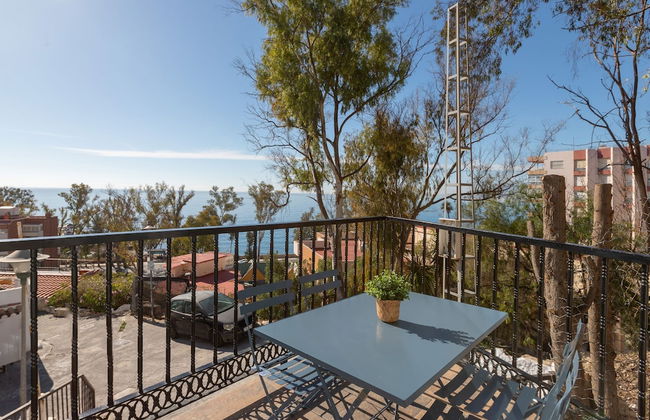 La Torre Del Carmen in M Laga - Photo 1