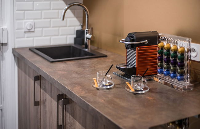 The Royal Elysée Suite - Photo 32