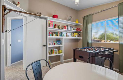 Heated Pool, Hot Tub, Games & more! - Photo 9