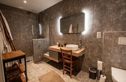 L'Escapade d'Itzac - Demeure de caractère avec piscine - Photo 13