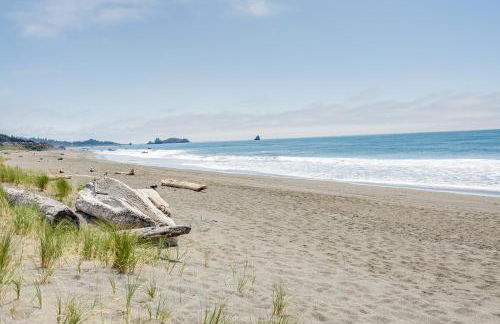 Oceanfront Smith River Cottage Beach Access! - Foto 2