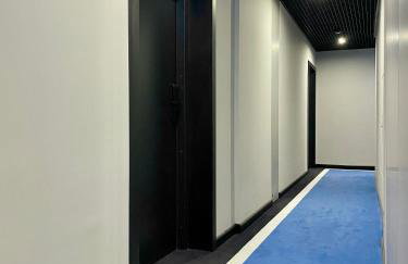 H11 Aparthotel - Photo 56