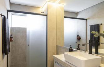 Apto 2qts, Ar Condicionado, Piscina, Churrasqueira, Finamente Mobiliado e Decorado - Foto 12