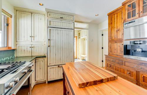 The Barn at Dancing Deer Ranch in Bedford - Photo 11