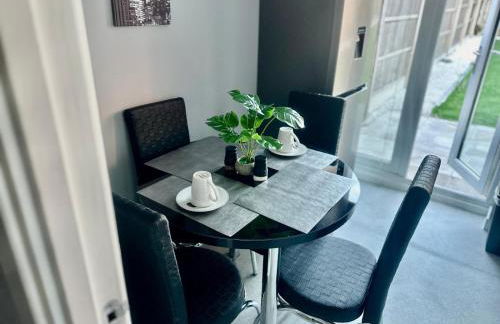 Luxurious Wolverhampton Retreat with 4 Bedrooms - Foto 4