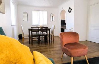 4 beds spacious Apartment, with Parking & WIFI, CHAFFORD HUNDRED, near station & shopping, long stays! - Foto 24