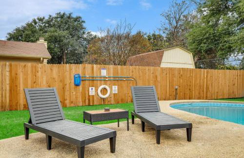 Upscale 3BR 2B Cozy Home with Pool & Grill - Foto 37