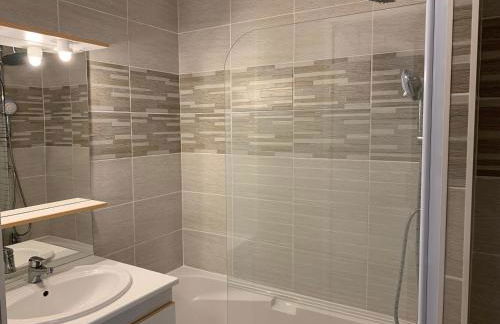 La Source Blanche Saint Jean Montclar - Foto 6