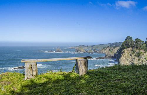 Large Oceanfront Bluff Home - Hot Tub Kids Room - Foto 29