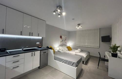 AEI Seaside Apartment Kariani - Photo 15