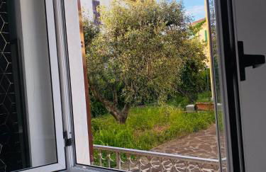 The Samantha Guest House - Photo 52