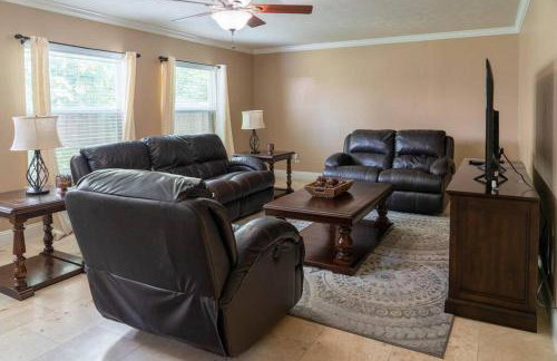 ~~ Big Family Home near 99 / i10 / kid friendly~~ - Foto 15