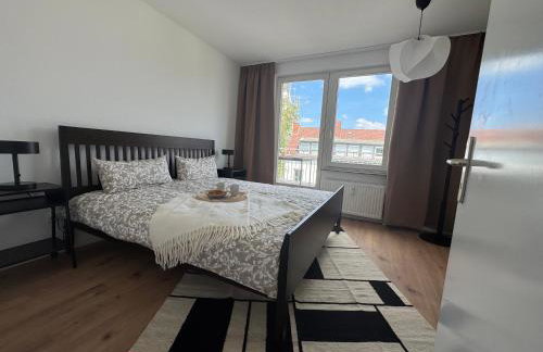 SuperHosts PARKPLATZ - Zentrum - TERRASSE - King-Bett - NETFLIX - Foto 3