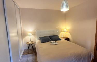 Studio en rez-de-jardin arboré avec accès piscine et clim - Foto 4