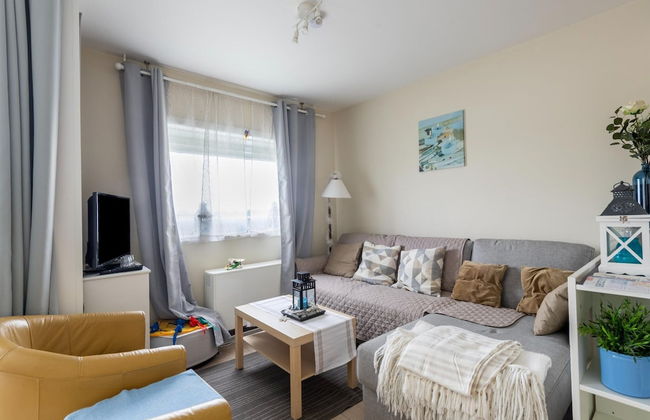 Charming Waterside Getaway - Foto 12