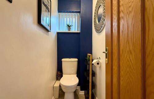 Modern 3 Bedroom Bungalow, EV Friendly, Parking Included - Foto 69