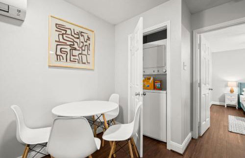 Lux 1BR Apt in North Loop Near UT Free Parking - Foto 10
