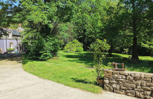 Countryside Cottage Retreat at Ty'r Cwm Farm - Photo 28