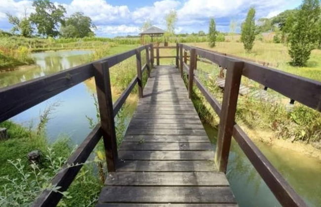 Inviting 1-bed Cabin in Newmarket - Foto 10