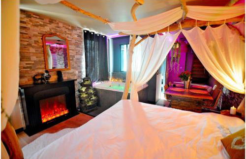 Duplex Safari jusqu'à 4 personnes, Spa XXL, day use, 5 min centre ville, cinéma, cascade et lit sous les arbres - Foto 16